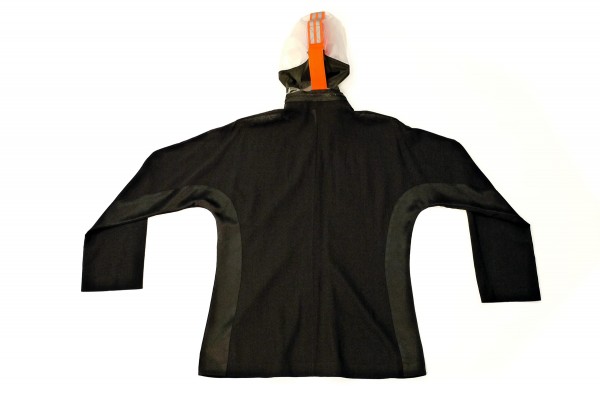 Shirt: Hood

Hood involves an add-on procedure that takes a dressy shirt and adds a vinyl, waterproof reflective hoodie. The delicate silk shirt gains weather based performance, previously associated with action gear. The hoodie responds to growing use of the bicycle under any circumstance, as a means of mobility.

Materials: silk, vinyl, reflective strip